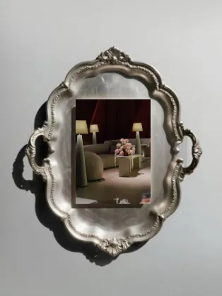 Mirror detail
